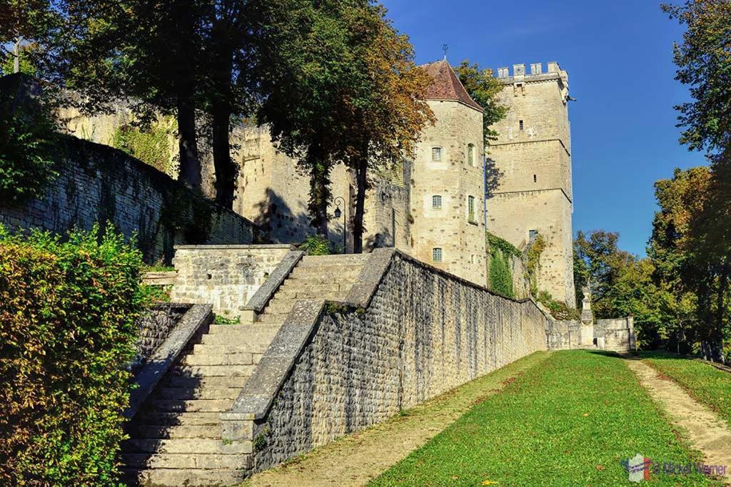 Апартаменты Au 10 Le Long Du Canal Fain-Les-Montbard Экстерьер фото